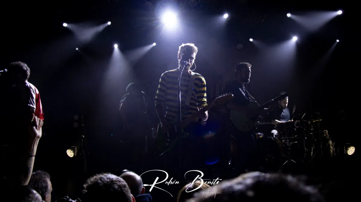 Tu Otra Bonita arrasa en Salamanca con sold out y nueva etapa musical en la Sala B del CAEM